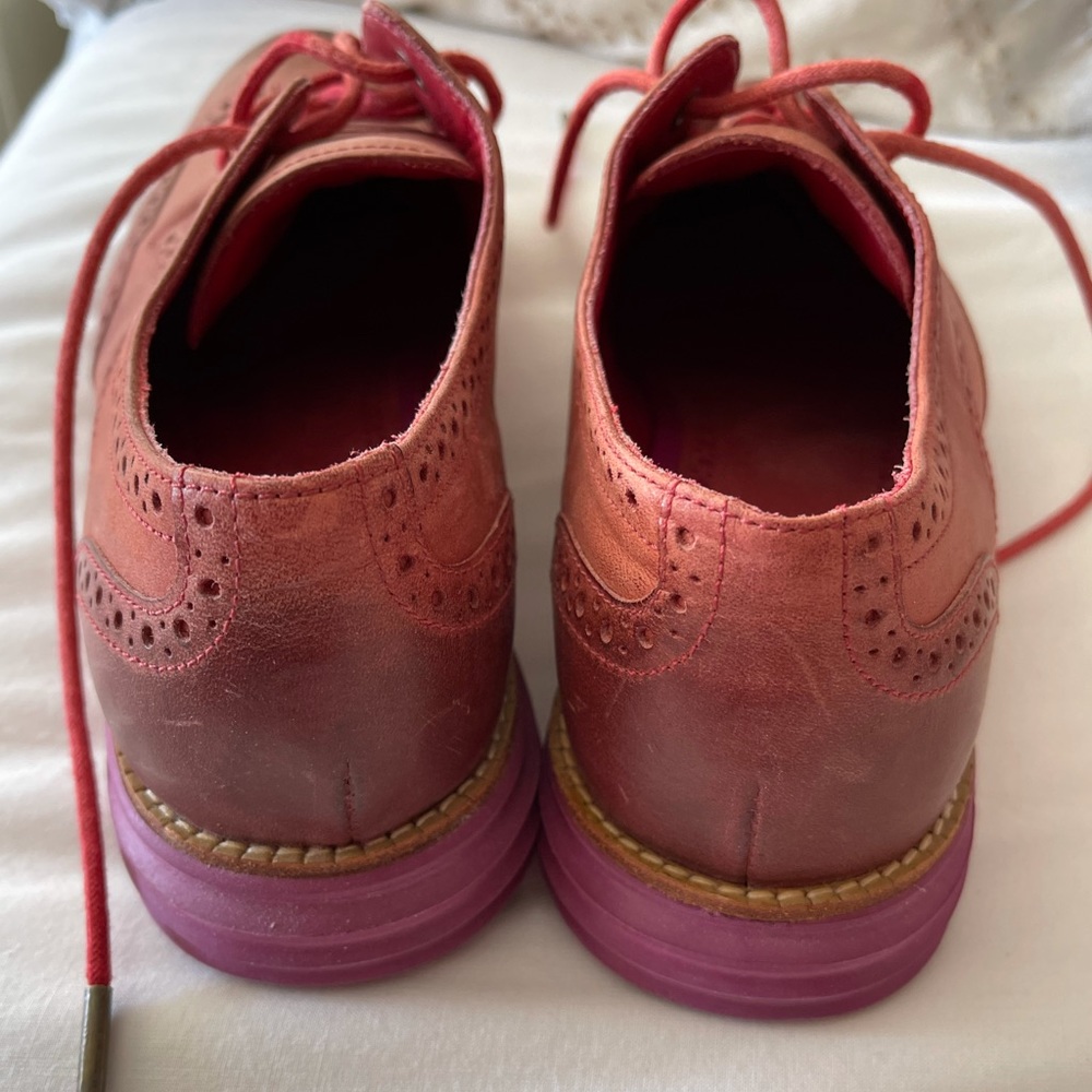 Cole Haan Red Suede Classic Saddle Shoes, sz 7.5 - Picture 4 of 10